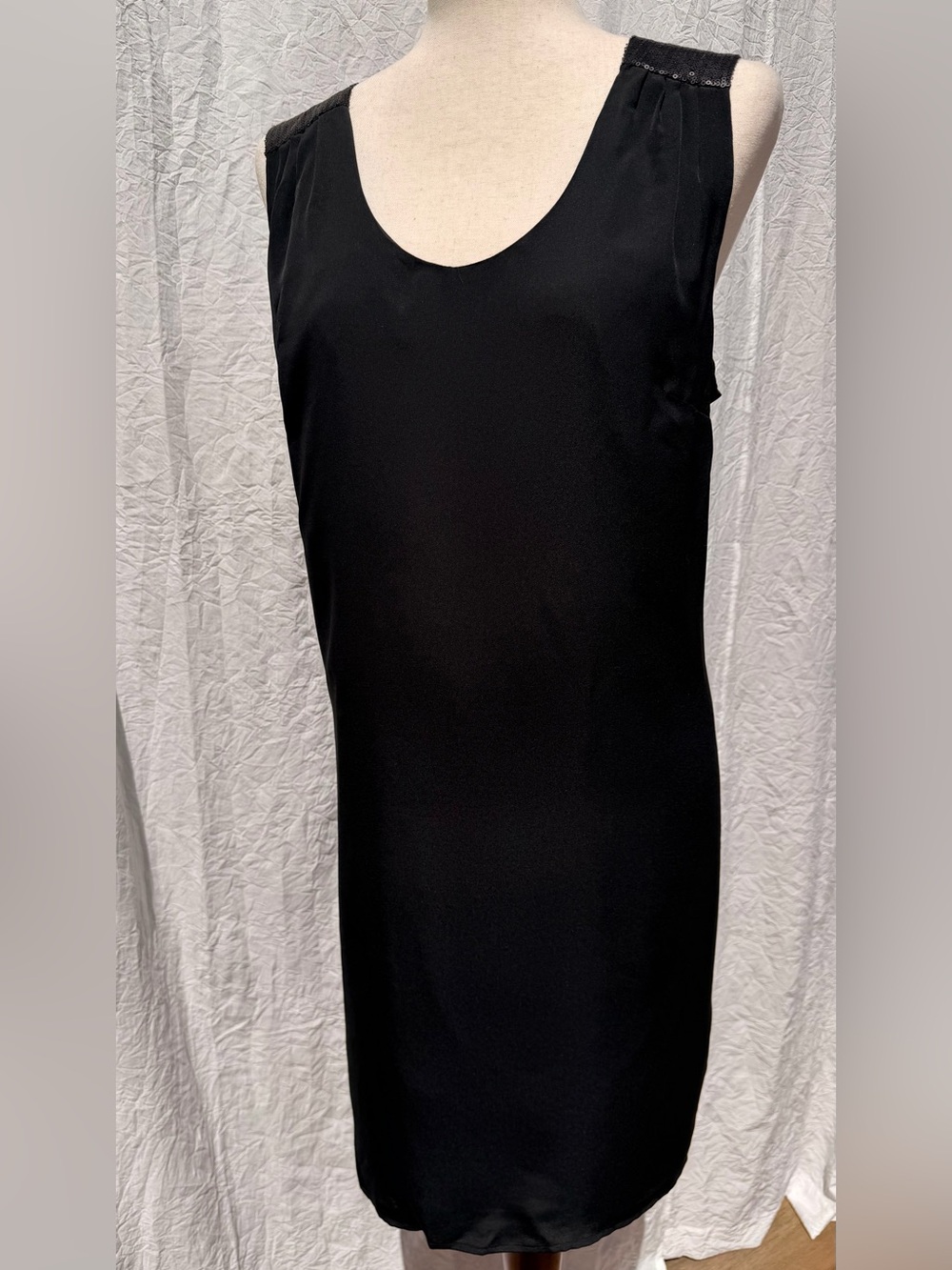 Massimo Black Sleeveless knee Length Shift Dress